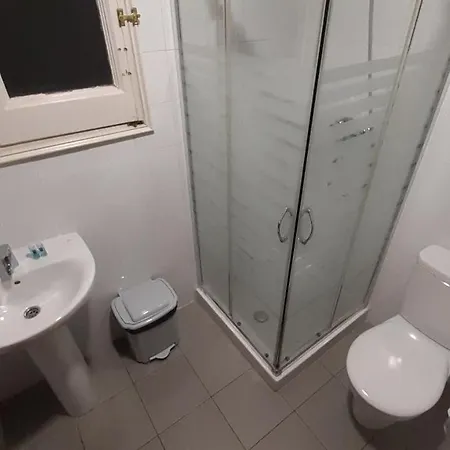 Petit Princep Гостевой дом Барселона